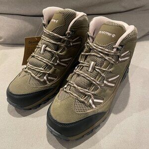 Bearpaw Tallac Hiking Boots: Olive/Pink Size 9 NWT (no box)